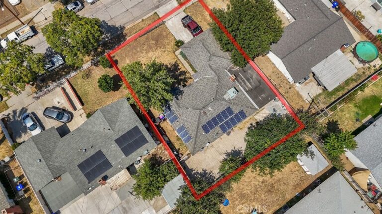 2795 W Victoria St, Rialto