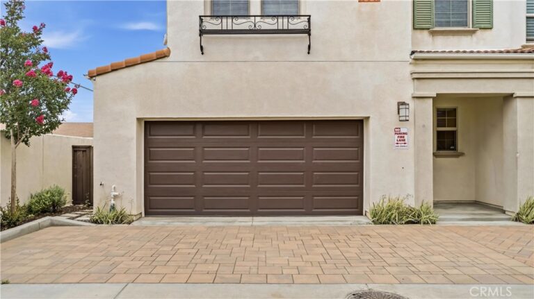 291 E Arrow #17, Glendora