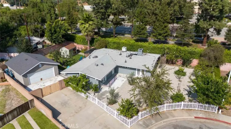 301 W Ashby Street, Azusa