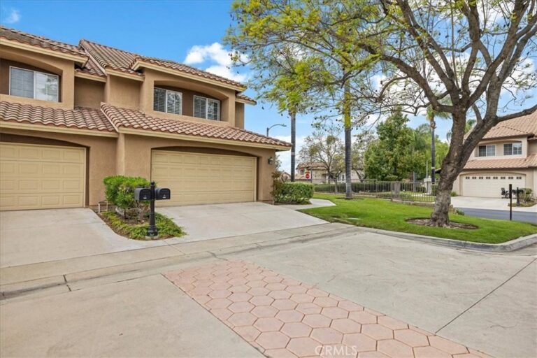304 Calle Moreno, San Dimas