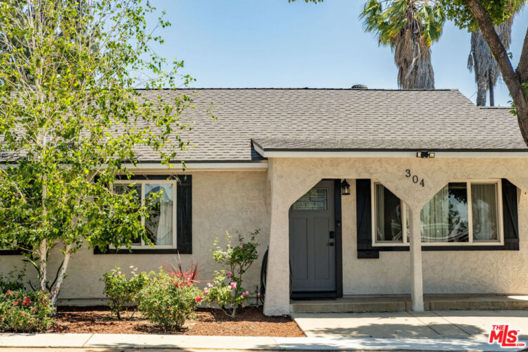304 S Cataract Avenue, San Dimas