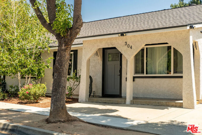304 S Cataract Avenue, San Dimas