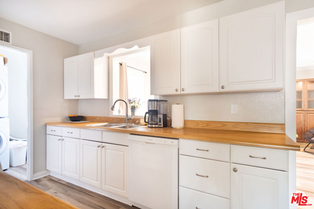 304 S Cataract Avenue, San Dimas