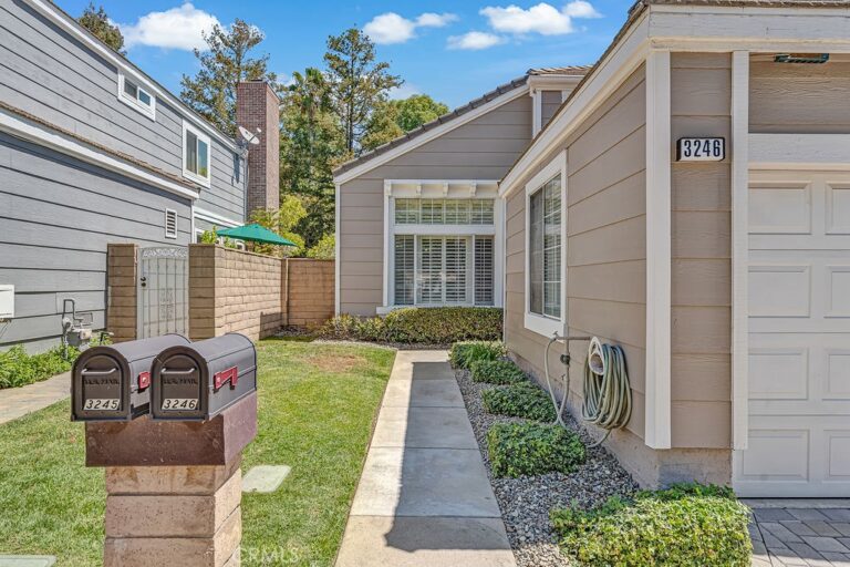3246 Barn Owl Way, La Verne