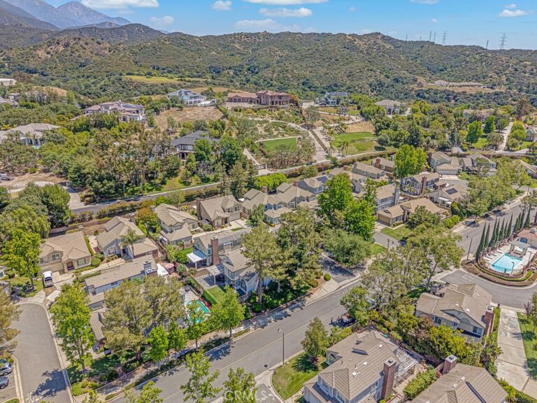 3246 Barn Owl Way, La Verne