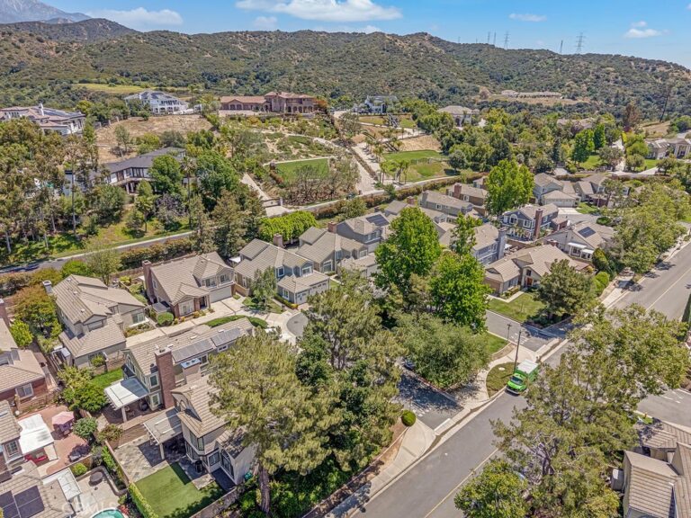 3246 Barn Owl Way, La Verne
