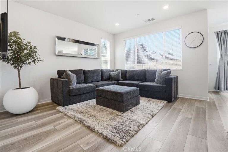 3267 Cantona Paseo, Ontario