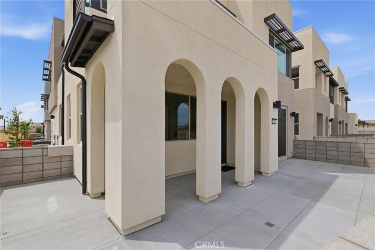 3322 South Ruby Paseo, Ontario
