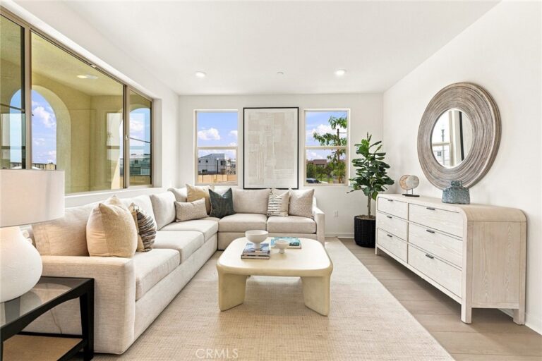 3322 South Ruby Paseo, Ontario