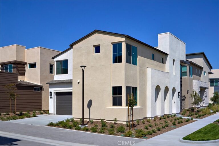 3431 East Moonstone Drive, Ontario
