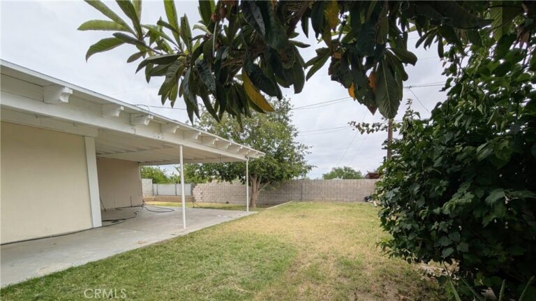 357 W WOODCREST ST., Rialto