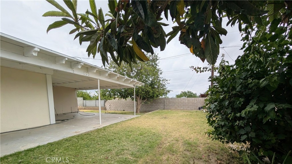 357 W WOODCREST ST., Rialto