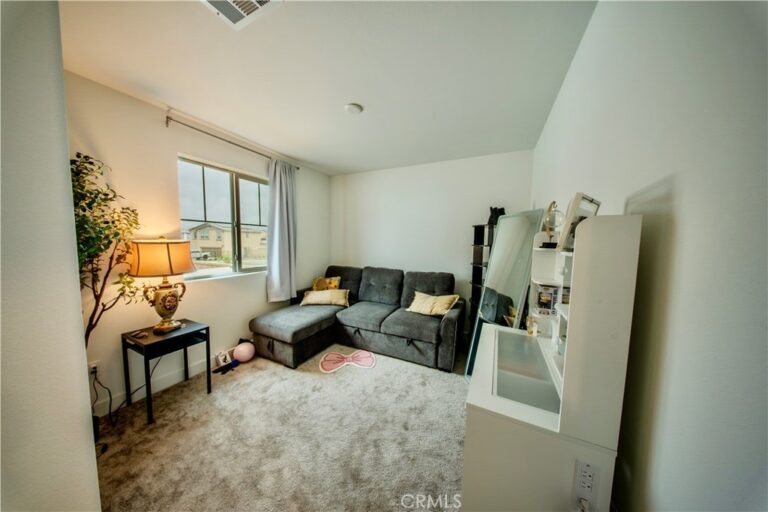 364 Castaic Way, Rialto