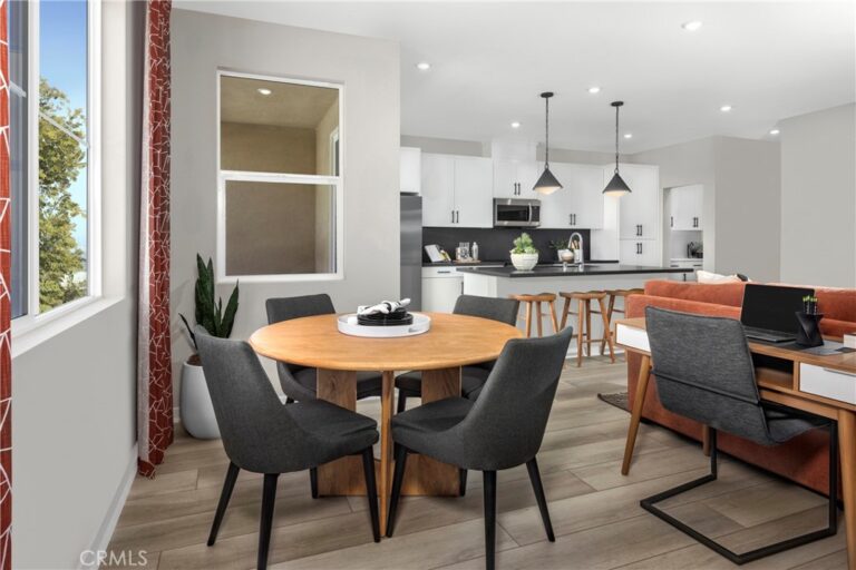 3681 W S. Eichler Paseo #10, Ontario