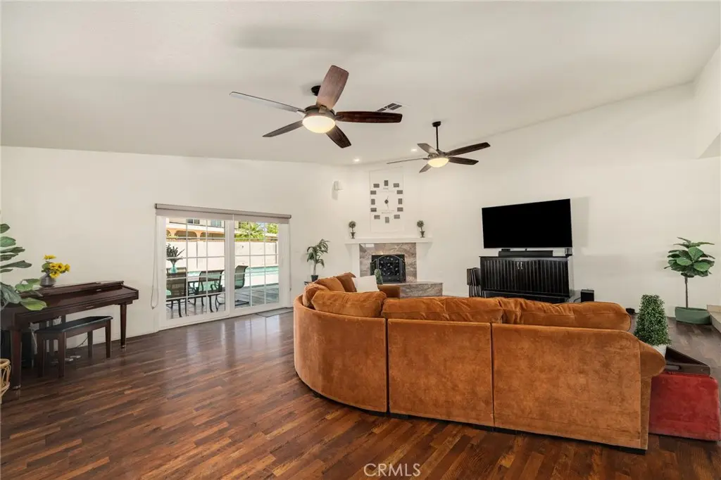 3742 Pilgrims Way, Chino