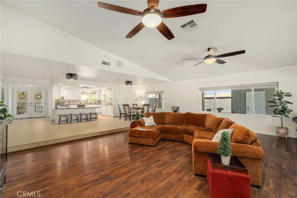 3742 Pilgrims Way, Chino