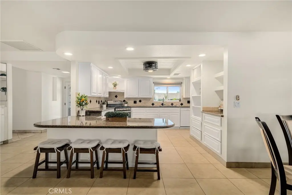 3742 Pilgrims Way, Chino