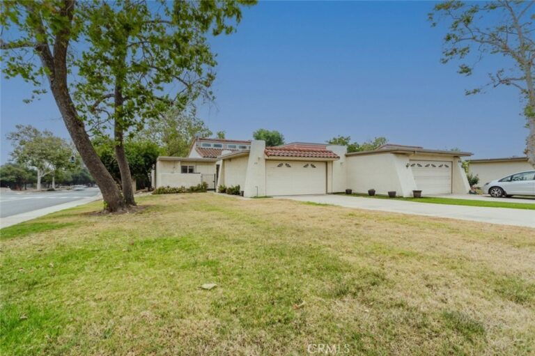 410 Champlain Drive, Claremont