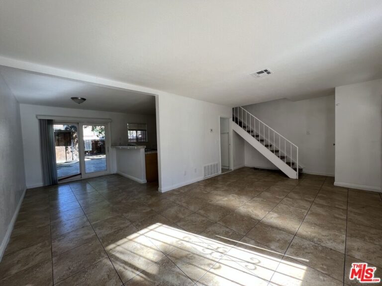 418 W Jackson Street, Rialto
