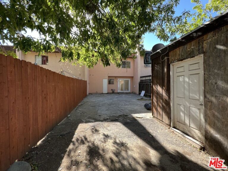 418 W Jackson Street, Rialto