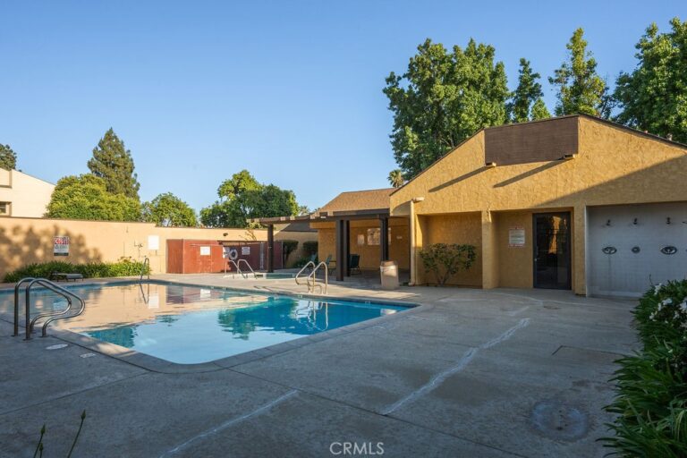 435 W 9th #D5, Upland
