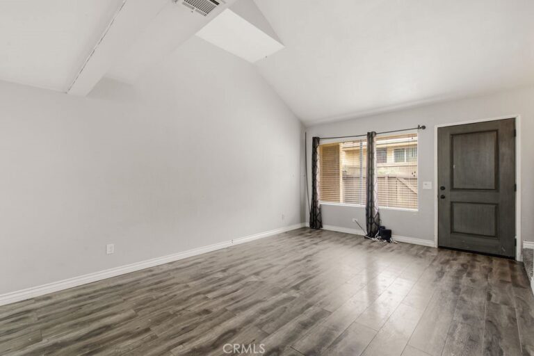 435 W 9th #D5, Upland