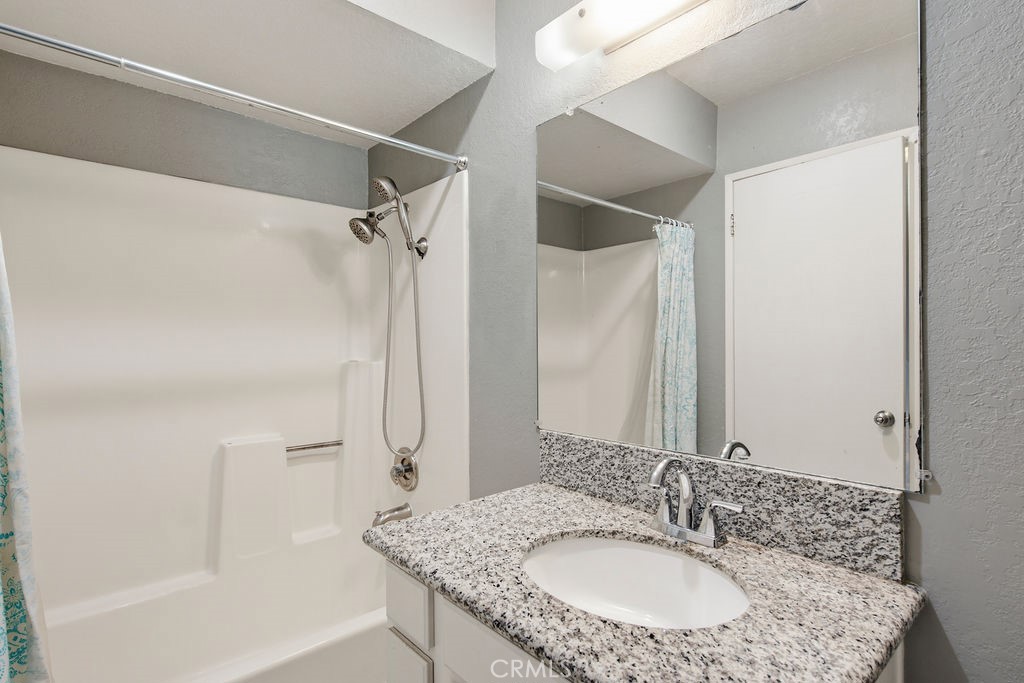 435 W 9th #D5, Upland