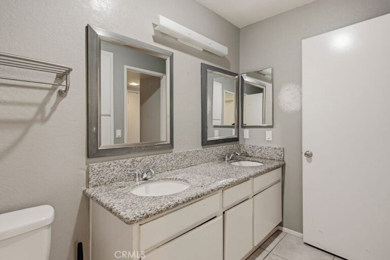 435 W 9th #D5, Upland