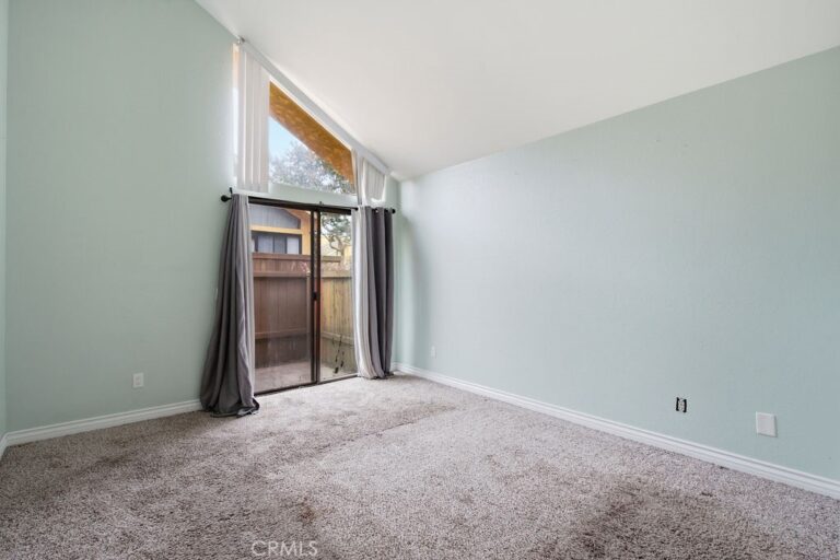 435 W 9th #D5, Upland