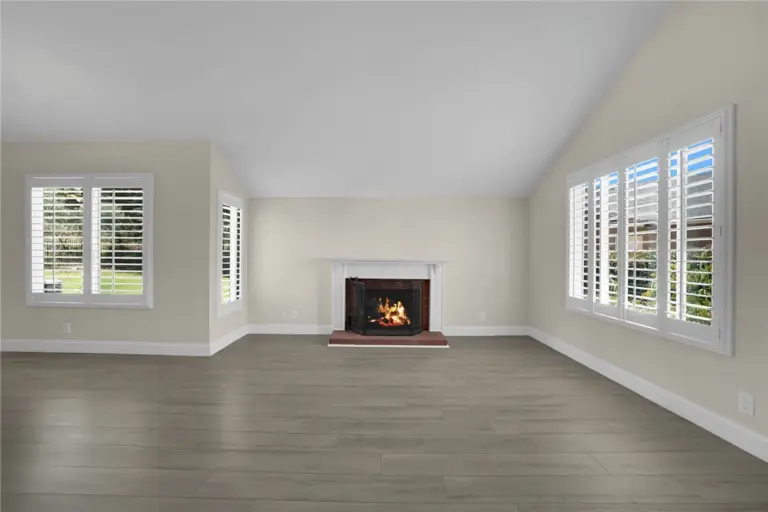 438 Calle Alcazar, Walnut