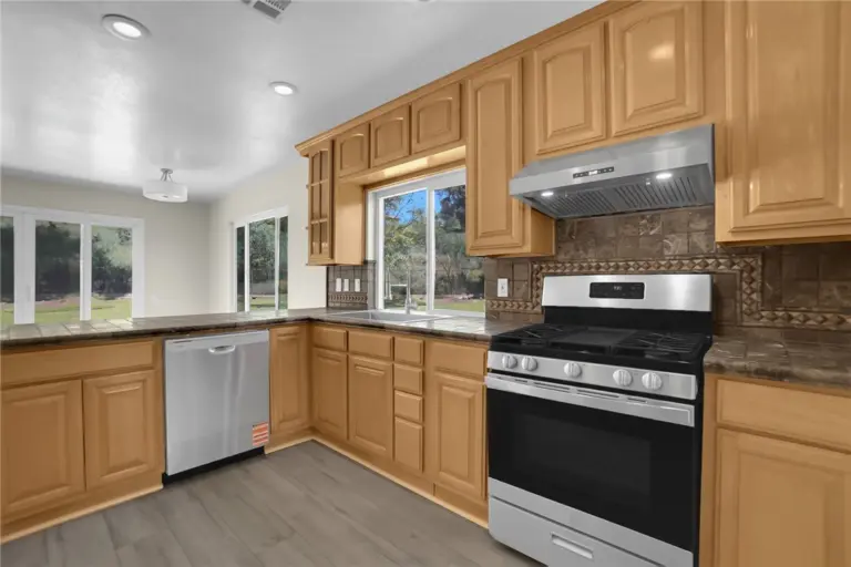 438 Calle Alcazar, Walnut
