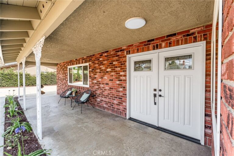 4565 Grand Avenue, Montclair