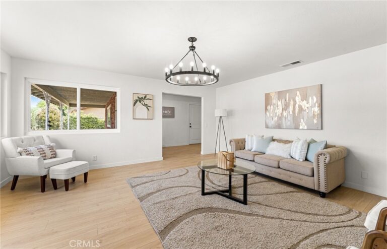 4565 Grand Avenue, Montclair