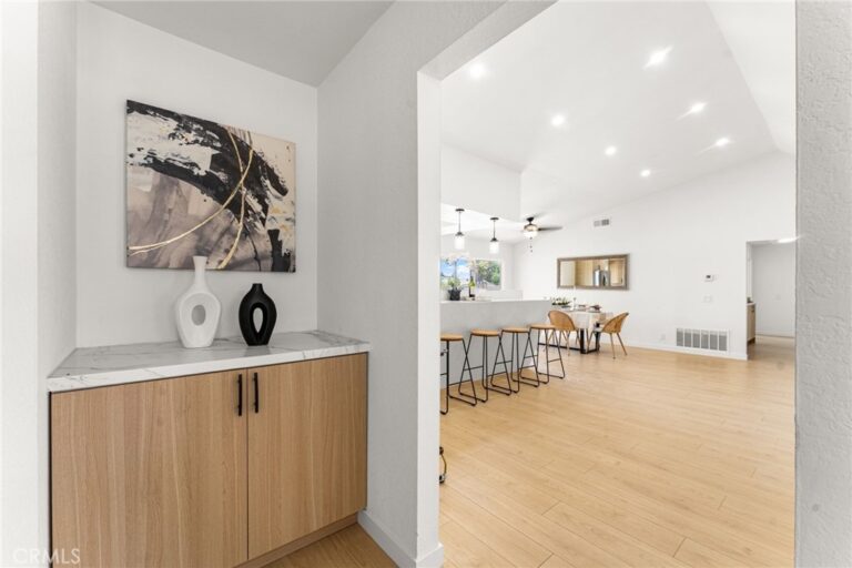4565 Grand Avenue, Montclair