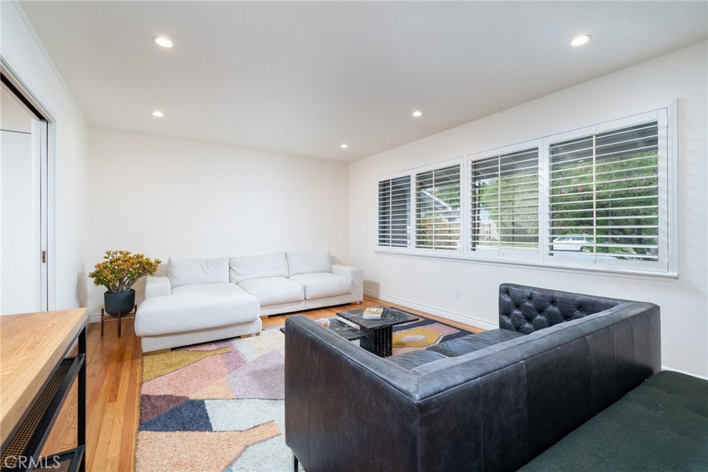 464 Cinderella Drive, Claremont