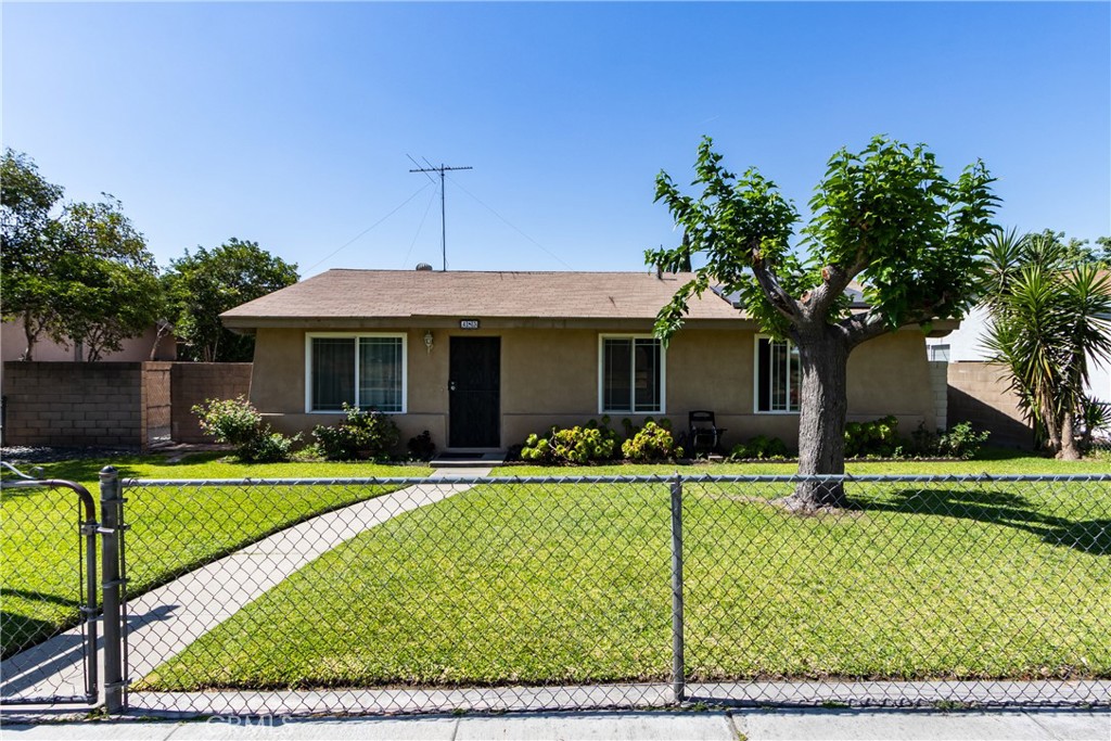 485 E Randall, Rialto