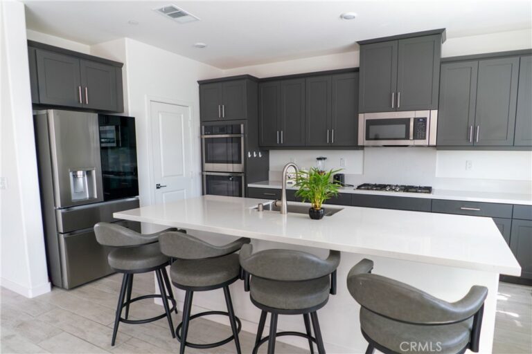 5007 Bay Laurel, Fontana
