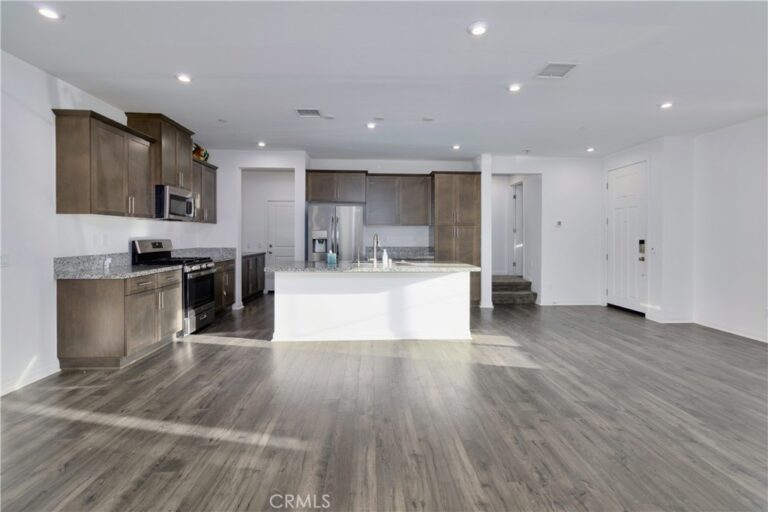 5599 Merano Way, Fontana