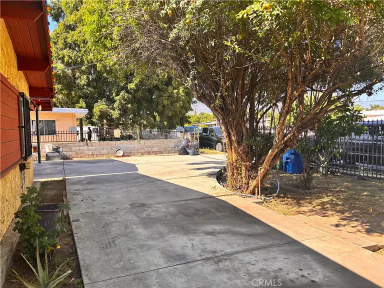 5703 N Rockvale, Azusa