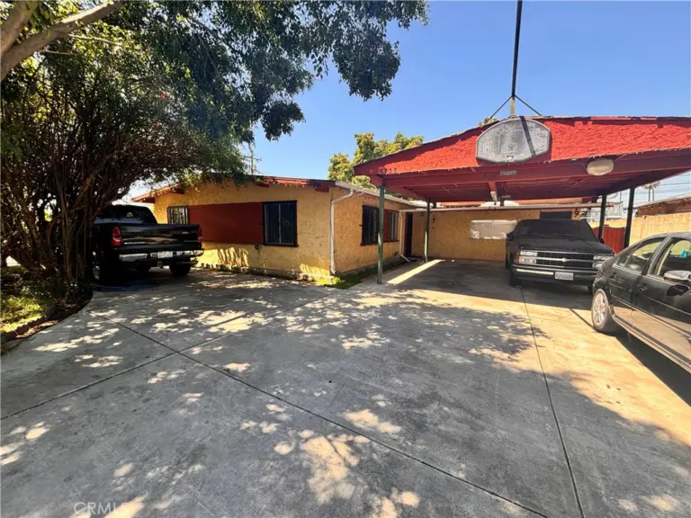 5703 N Rockvale, Azusa