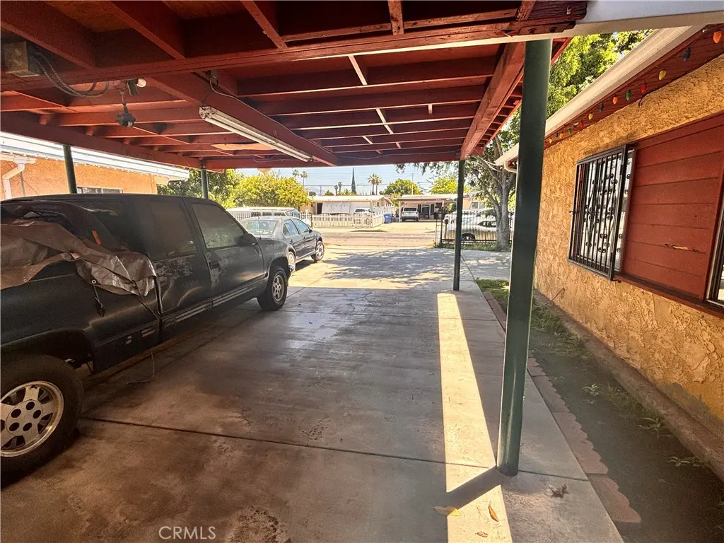 5703 N Rockvale, Azusa