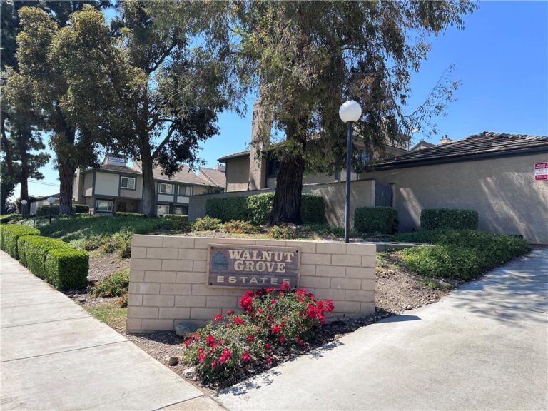 586 Diamond Court, Upland