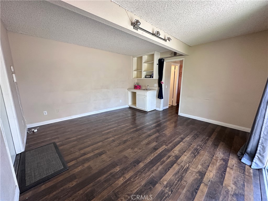 586 Diamond Court, Upland