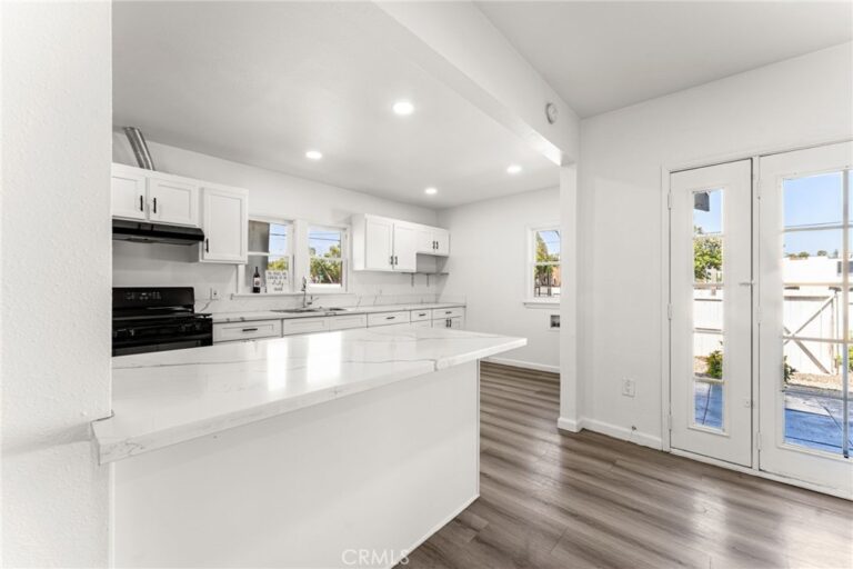 595 E Alvarado, Pomona