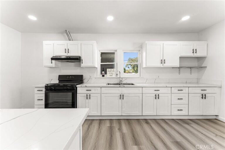 595 E Alvarado, Pomona