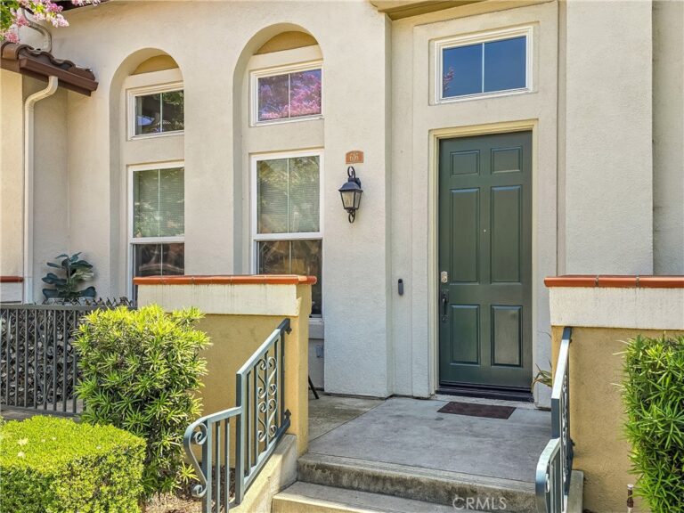616 Mckenna, Claremont