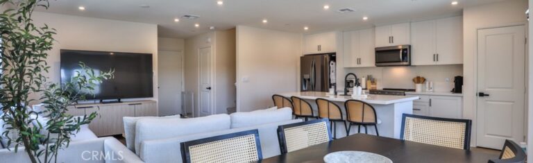 6392 Sierra Vista #5, Fontana