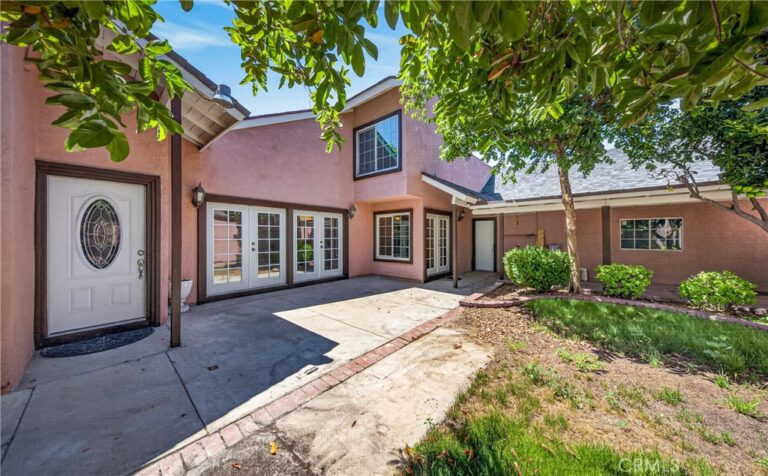 649 E Fairfield Court, Ontario