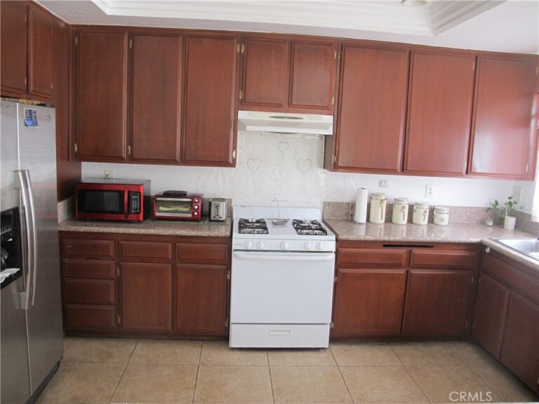 668 N Quince, Rialto