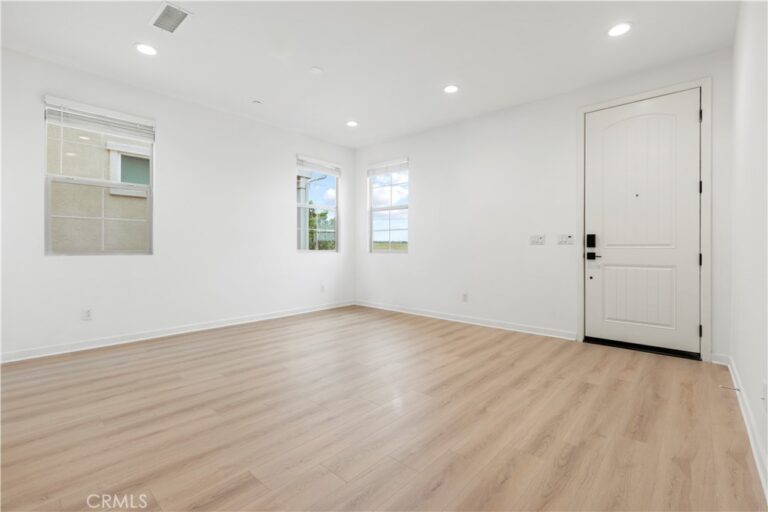 7019 Aloe Ln, Fontana